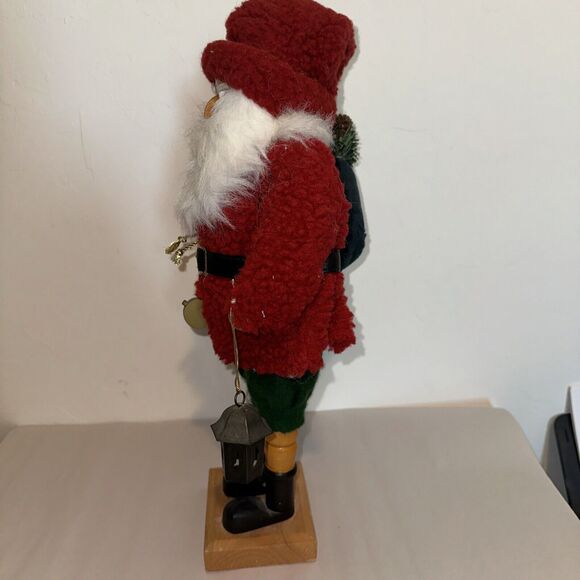 Grandeur Noel Limited Edition 2000 Vintage Wooden Santa Nutcracker Lantern Watch - Picture 6 of 7